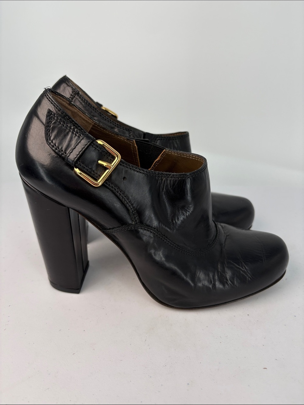 🍰 Marni Black Leather Buckle Block-Heel Pumps